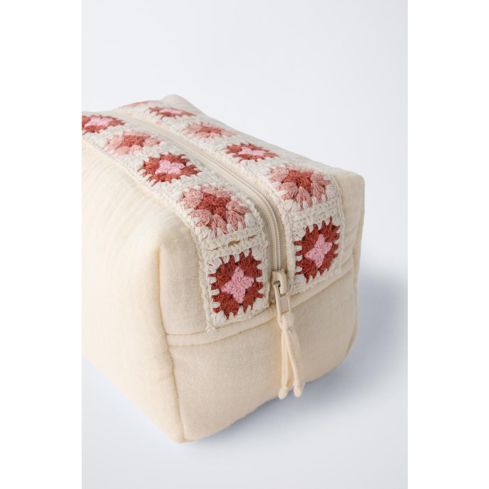 Crochet Texture Toiletry Bag